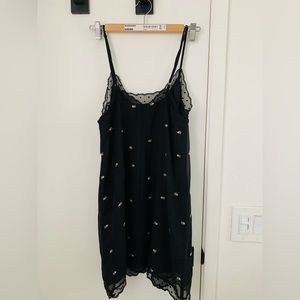 Francesca’s short lace dress (Size:S)